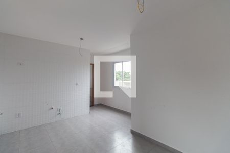 Sala e cozinha de apartamento para alugar com 1 quarto, 42m² em Jardim Piqueroby, São Paulo