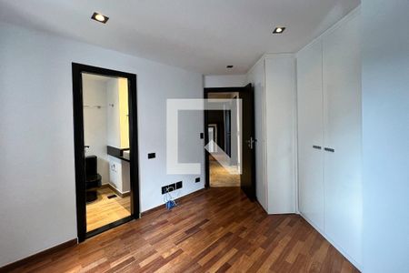 Suíte de apartamento para alugar com 2 quartos, 84m² em Vila Olímpia, São Paulo