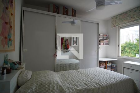 Quarto de apartamento para alugar com 1 quarto, 44m² em Boa Vista, Porto Alegre