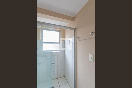 Banheiro de kitnet/studio para alugar com 1 quarto, 29m² em Centro Histórico, Porto Alegre