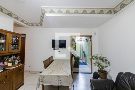Sala de casa à venda com 4 quartos, 130m² em Vila Aricanduva, São Paulo