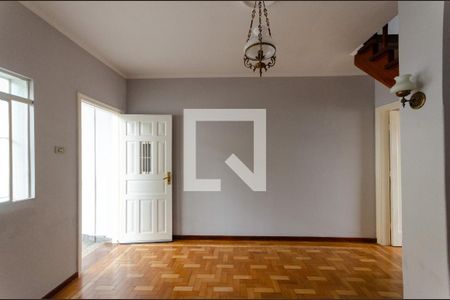 Sala de casa para alugar com 2 quartos, 100m² em Chácara Inglesa, São Paulo