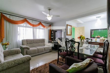 Sala de casa à venda com 3 quartos, 121m² em Vila Brasilina, São Paulo