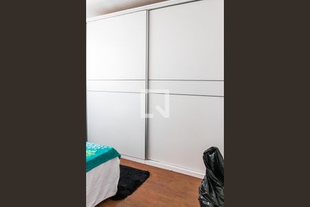 Quarto 2 de apartamento para alugar com 2 quartos, 45m² em Santa Amélia, Belo Horizonte