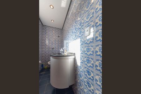 Lavabo de casa à venda com 3 quartos, 300m² em Jardim da Saúde, São Paulo