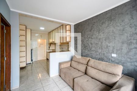 Sala de casa de condomínio para alugar com 2 quartos, 100m² em Vila Fernandes, São Paulo