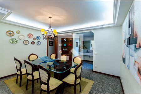 Sala de apartamento à venda com 3 quartos, 215m² em Santa Rosa, Niterói