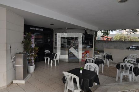 Área comum Cafeteria e MIni Mercado de apartamento para alugar com 3 quartos, 80m² em Barra da Tijuca, Rio de Janeiro