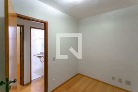 Quarto 1 de apartamento para alugar com 4 quartos, 110m² em Sagrada Família, Belo Horizonte