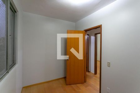 Quarto 1 de apartamento para alugar com 4 quartos, 110m² em Sagrada Família, Belo Horizonte