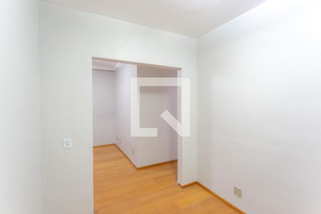 Sala de apartamento para alugar com 4 quartos, 110m² em Sagrada Família, Belo Horizonte