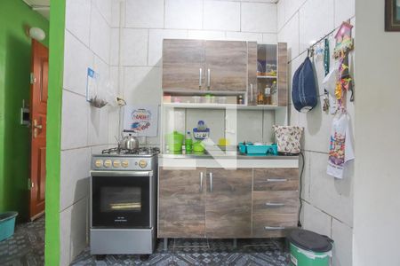 Cozinha de apartamento à venda com 2 quartos, 46m² em Rubem Berta, Porto Alegre
