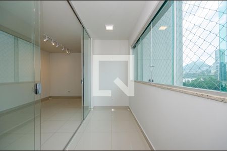 Varanda da Sala de apartamento para alugar com 2 quartos, 68m² em Vila da Serra, Nova Lima