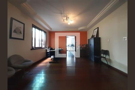 Casa à venda com 5 quartos, 372m² em Fernão Dias, Belo Horizonte