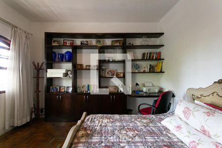 Quarto 1 de casa à venda com 4 quartos, 200m² em Vila Bertioga, São Paulo