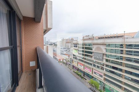 Varanda de kitnet/studio para alugar com 1 quarto, 50m² em Centro, Curitiba