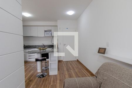 Sala  de kitnet/studio para alugar com 1 quarto, 50m² em Centro, Curitiba