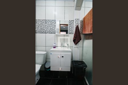banheiro casa 1 de casa para alugar com 7 quartos, 180m² em Sítio do Mandaqui, São Paulo