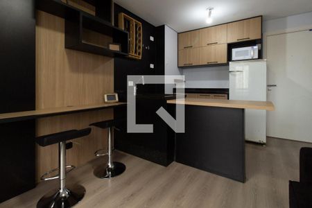 Sala/Cozinha de kitnet/studio para alugar com 1 quarto, 80m² em Rebouças, Curitiba