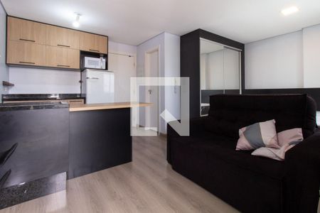 Sala/Cozinha de kitnet/studio para alugar com 1 quarto, 80m² em Rebouças, Curitiba