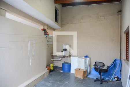 Casa à venda com 270m², 5 quartos e 2 vagas Casa à venda com 270m², 5 quartos e 2 vagasQuintal