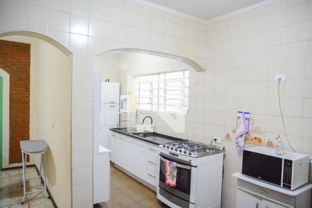 Casa à venda com 270m², 5 quartos e 2 vagas Casa à venda com 270m², 5 quartos e 2 vagasCozinha