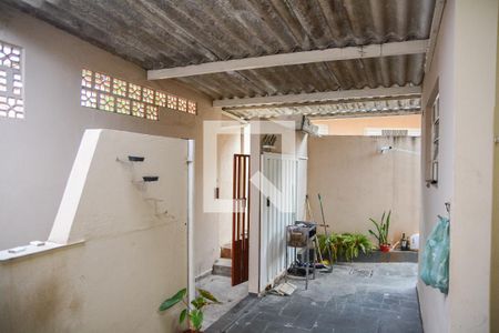 Casa à venda com 270m², 5 quartos e 2 vagas Casa à venda com 270m², 5 quartos e 2 vagasQuintal