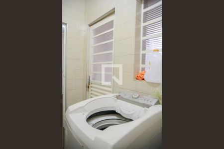 Casa à venda com 270m², 5 quartos e 2 vagas Casa à venda com 270m², 5 quartos e 2 vagasÁrea de Serviço