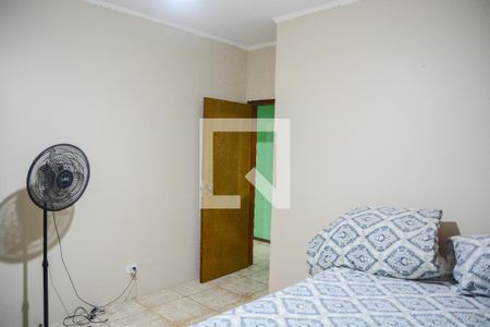 Casa à venda com 270m², 5 quartos e 2 vagas Casa à venda com 270m², 5 quartos e 2 vagasQuarto 3