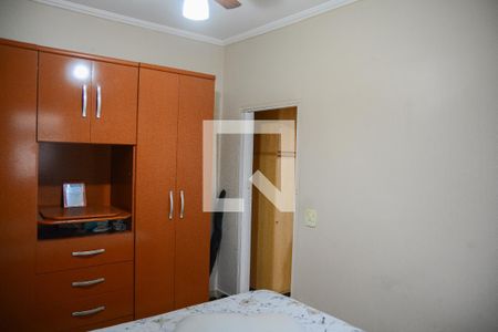 Casa à venda com 270m², 5 quartos e 2 vagas Casa à venda com 270m², 5 quartos e 2 vagasQuarto - Casa Fundos
