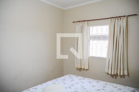 Casa à venda com 270m², 5 quartos e 2 vagas Casa à venda com 270m², 5 quartos e 2 vagasQuarto - Casa Fundos