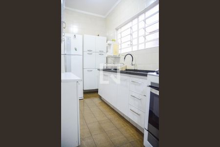 Casa à venda com 270m², 5 quartos e 2 vagas Casa à venda com 270m², 5 quartos e 2 vagasCozinha