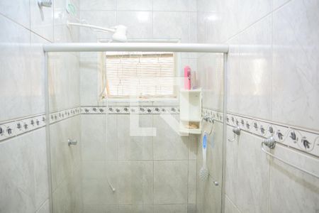 Casa à venda com 270m², 5 quartos e 2 vagas Casa à venda com 270m², 5 quartos e 2 vagasBanheiro - Casa Fundos