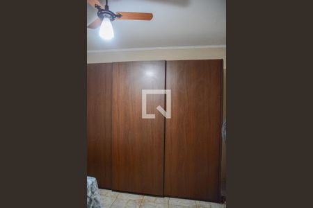 Casa à venda com 270m², 5 quartos e 2 vagas Casa à venda com 270m², 5 quartos e 2 vagasQuarto 3