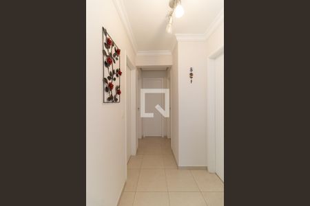 Corredor de apartamento para alugar com 3 quartos, 84m² em Saúde, São Paulo