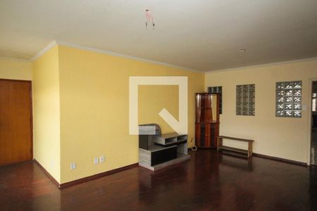 Sala de casa à venda com 4 quartos, 180m² em Jardim Vila Formosa, São Paulo