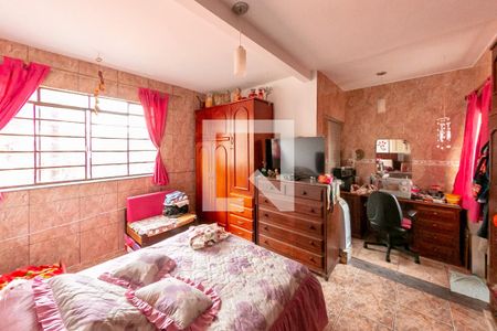 Quarto Suíte 1 de casa à venda com 7 quartos, 400m² em Santo André, Belo Horizonte