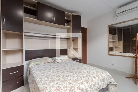 Quarto 1 de apartamento para alugar com 2 quartos, 100m² em São Geraldo, Porto Alegre