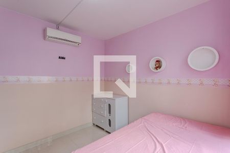 Quarto 2 de apartamento para alugar com 2 quartos, 100m² em São Geraldo, Porto Alegre