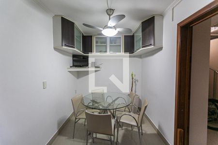 Cozinha de casa à venda com 4 quartos, 300m² em Vila Conceição, Porto Alegre