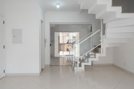 Sala de casa de condomínio para alugar com 3 quartos, 145m² em Jardim Colonial, Jundiaí