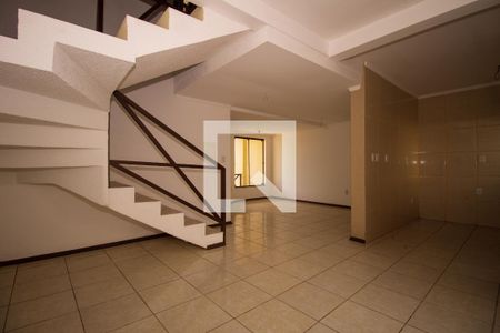 Sala de casa à venda com 3 quartos, 210m² em Cavalhada, Porto Alegre