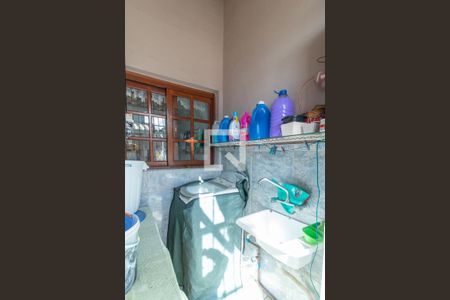 Casa de condomínio à venda com 178m², 3 quartos e 1 vaga Casa de condomínio à venda com 178m², 3 quartos e 1 vagaCozinha e Área de Serviço