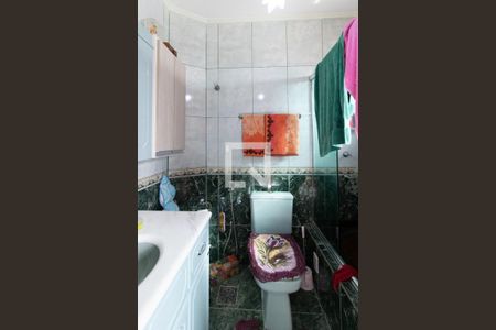 Casa de condomínio à venda com 178m², 3 quartos e 1 vaga Casa de condomínio à venda com 178m², 3 quartos e 1 vagaBanheiro da Suíte