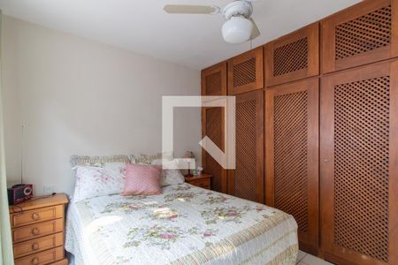 Quarto 1 de casa à venda com 3 quartos, 1017m² em Vila Nova, Porto Alegre