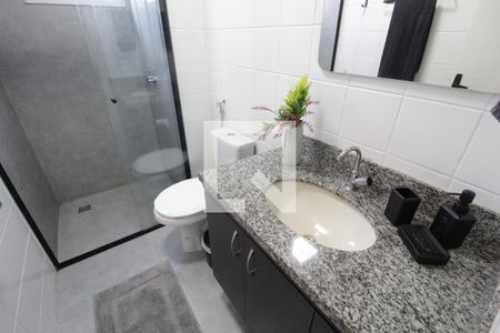 Banheiro Social de apartamento para alugar com 1 quarto, 48m² em Centro, Uberlândia
