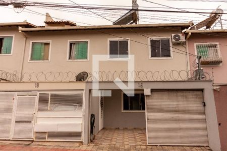 Fachada de casa à venda com 3 quartos, 116m² em São João Batista, Belo Horizonte