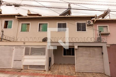 Fachada de casa à venda com 3 quartos, 116m² em São João Batista, Belo Horizonte