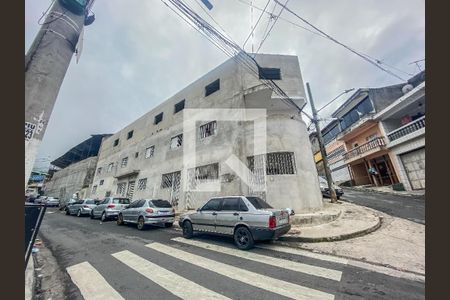 Casa para alugar com 1 quarto, 55m² em Jardim Santa Tereza, Carapicuíba