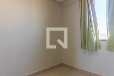 Quarto 1 de apartamento para alugar com 2 quartos, 52m² em Guará Ii, Brasília